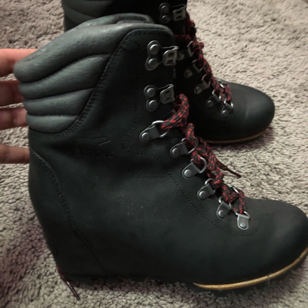 Sorel conquest boots